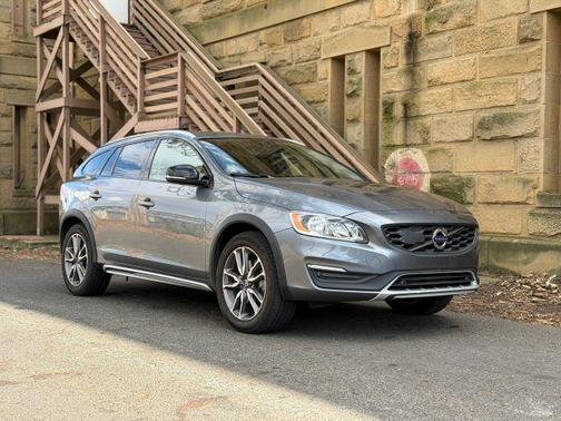 Gray 2018 Volvo V60 Cross Country T5