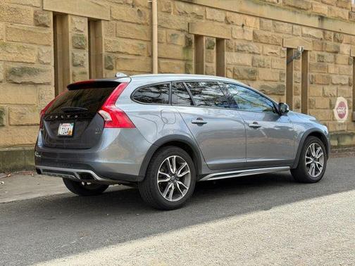 Gray 2018 Volvo V60 Cross Country T5