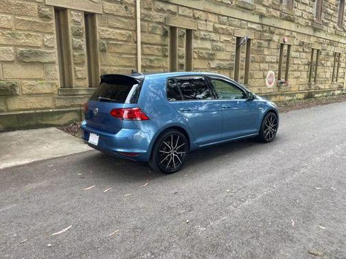 2016 Volkswagen e-Golf SE