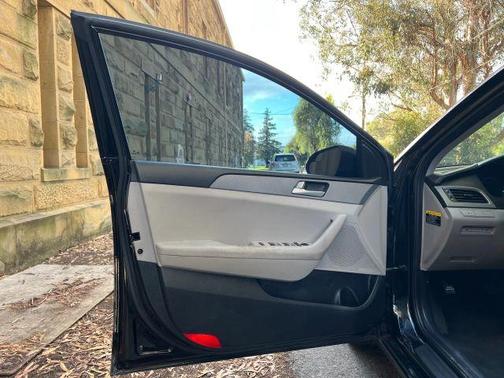 2017 Hyundai SONATA Base