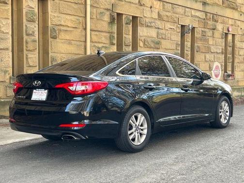 2017 Hyundai SONATA Base