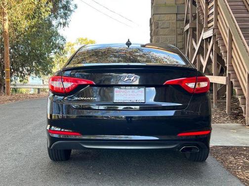 2017 Hyundai SONATA Base