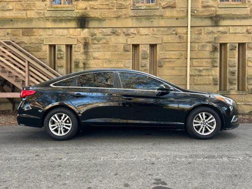 2017 Hyundai SONATA Base
