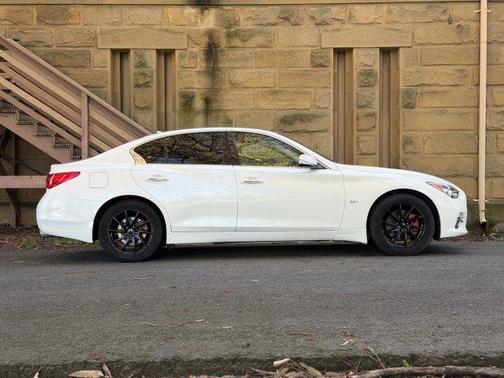 2017 INFINITI Q50 2.0T Premium