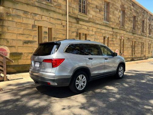 2016 Honda Pilot LX