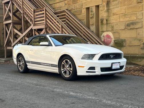 2013 Ford Mustang V6 Premium