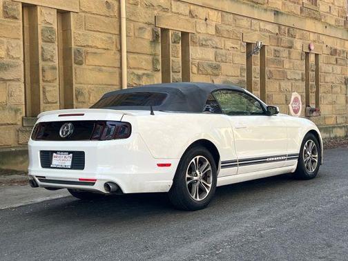 2013 Ford Mustang V6 Premium
