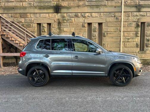 2014 Volkswagen Tiguan 4MOTION Auto R-Line