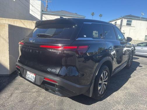 2025 INFINITI QX60 Pure