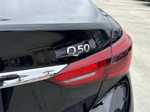 2024 INFINITI Q50 LUXE