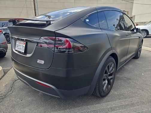 2024 Tesla Model X Plaid