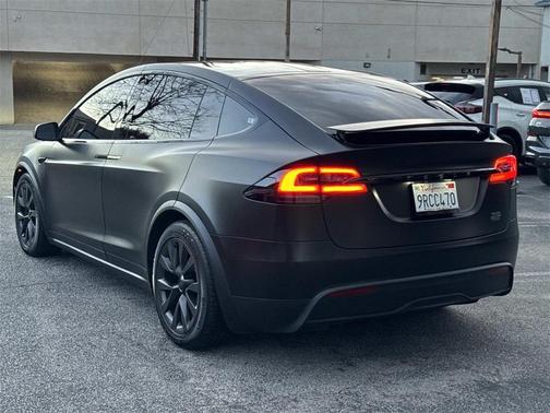 2024 Tesla Model X Plaid