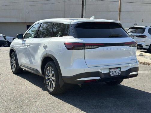 Radiant White 2026 INFINITI QX60 Pure