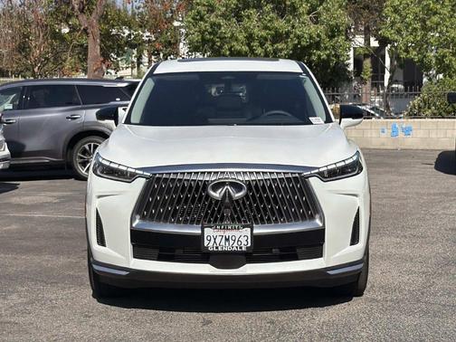 Radiant White 2026 INFINITI QX60 Pure