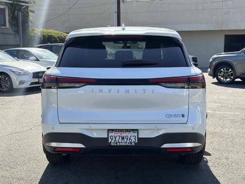 Radiant White 2026 INFINITI QX60 Pure
