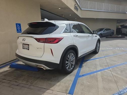 2025 INFINITI QX50 Pure