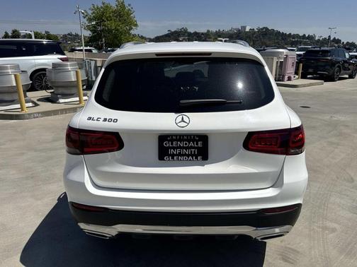 Polar White 2022 Mercedes-Benz GLC 300 Base