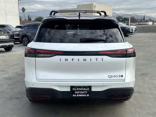 Rad Wht 2026 INFINITI QX60 SPORT