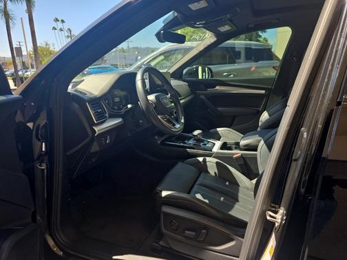 2023 Audi Q5 45 S line quattro Premium