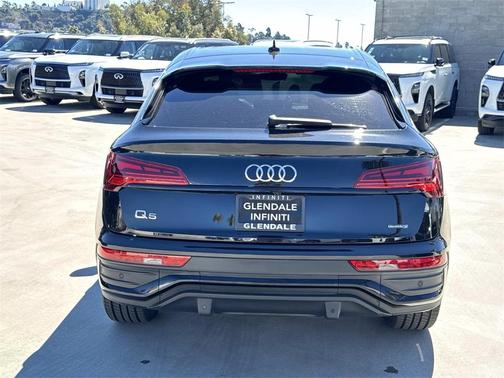 2023 Audi Q5 45 S line quattro Premium