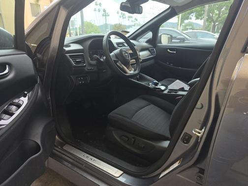 2024 Nissan Leaf SV PLUS