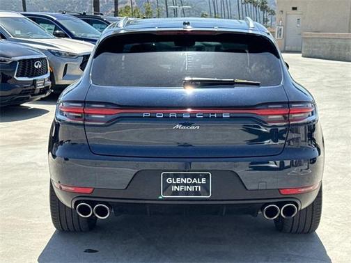 2021 Porsche Macan Base