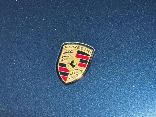 2021 Porsche Macan Base