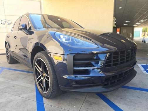 2021 Porsche Macan Base