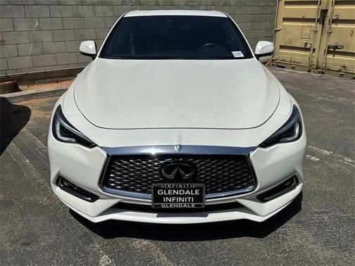 2022 INFINITI Q60 LUXE