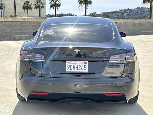 2022 Tesla Model S Base