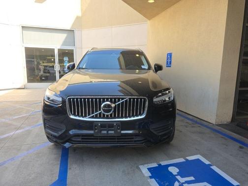 Onyx Black Metallic 2020 Volvo XC90 T6 Momentum 7 Passenger
