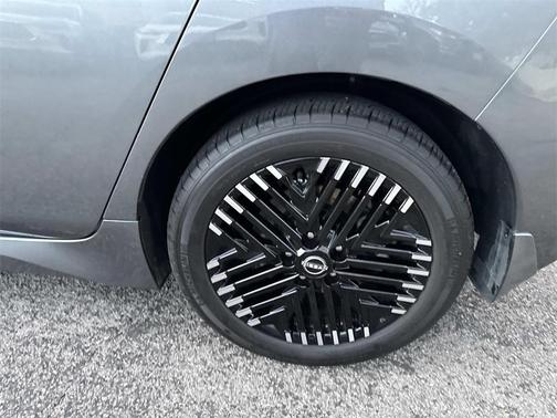 2025 Nissan Leaf SV PLUS