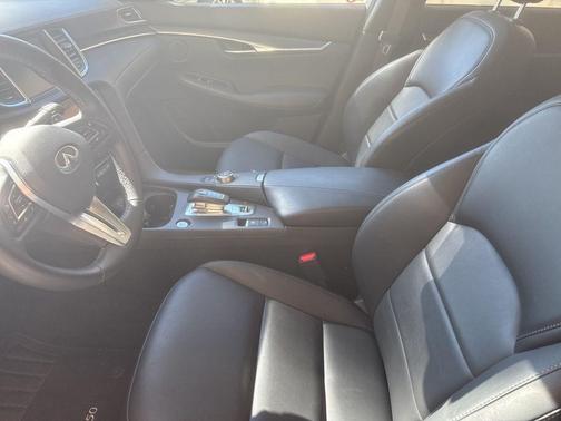 2025 INFINITI QX50 Pure