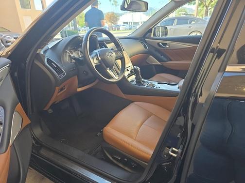 2024 INFINITI Q50 LUXE