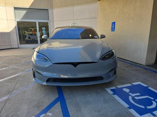 2022 Tesla Model S Plaid