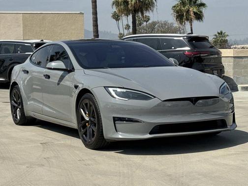 Gray 2022 Tesla Model S Plaid