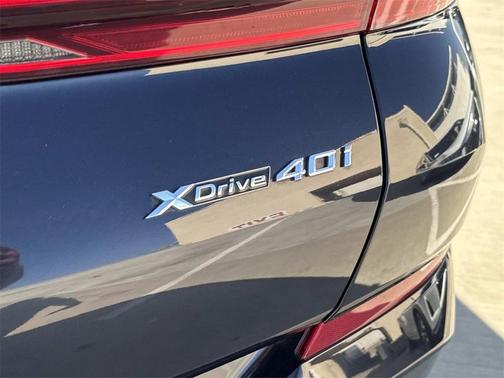 2023 BMW X6 xDrive40i
