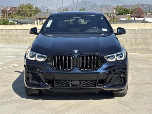 2023 BMW X6 xDrive40i