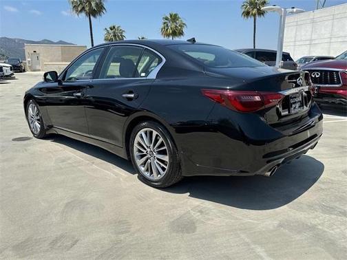 2022 INFINITI Q50 LUXE