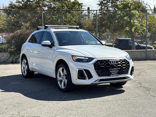 2022 Audi Q5 45 S line quattro Premium