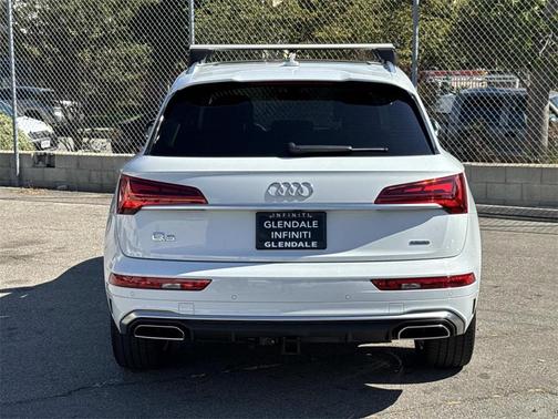 2022 Audi Q5 45 S line quattro Premium