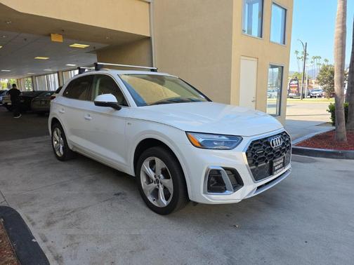 2022 Audi Q5 45 S line quattro Premium