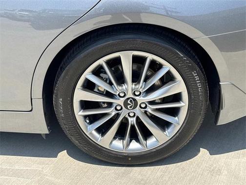 2024 INFINITI Q50 LUXE