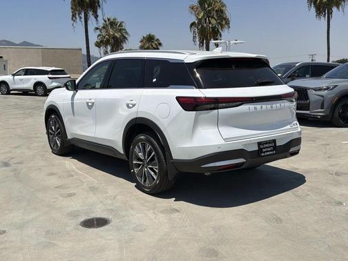 Radiant White 2027 INFINITI QX60 Luxe