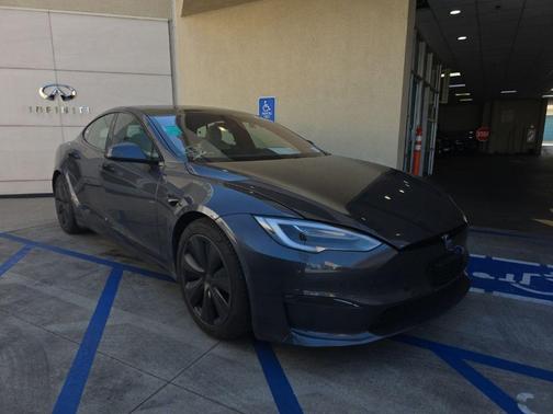 Midnight Black 2021 Tesla Model S Plaid