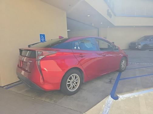 2016 Toyota Prius Two