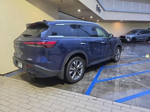 2025 INFINITI QX60 Luxe