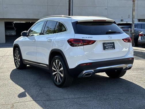 Polar White 2023 Mercedes-Benz GLA 250 Base
