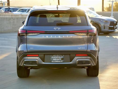 2025 INFINITI QX60 SENSORY