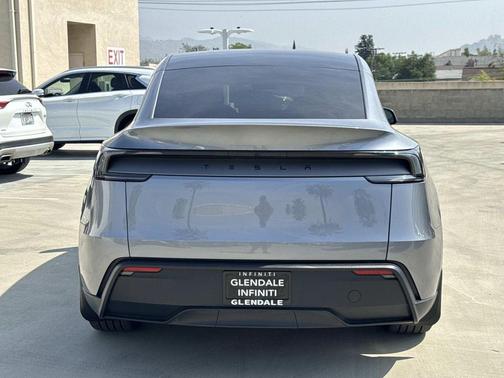 Stealth Gray 2026 Tesla Model Y PREMIUM